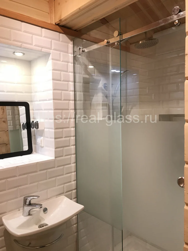 Прямая откатная душевая с пескоструем