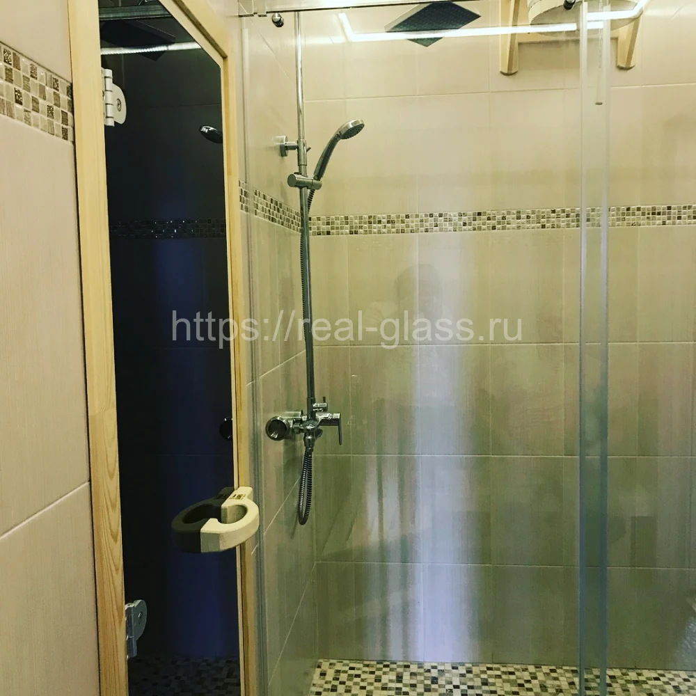 Комплекс откатных душевых