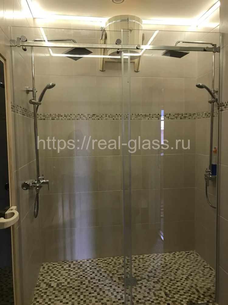 Комплекс откатных душевых